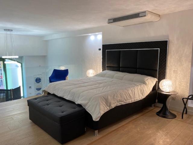 Sunflower Apartment